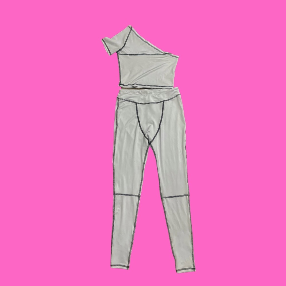 2 piece white sporty set